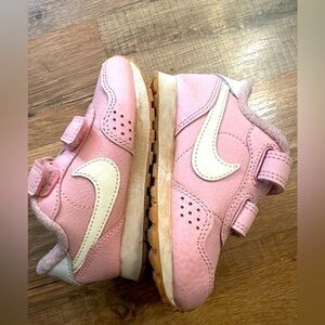 Toddler girls Nike pre owned